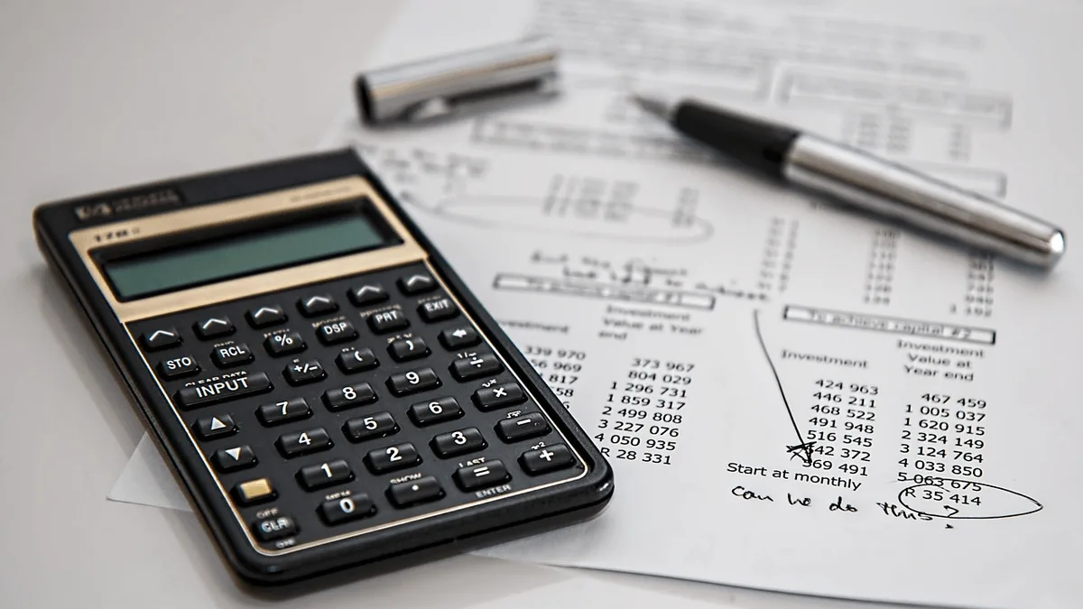 When should my business register for VAT?